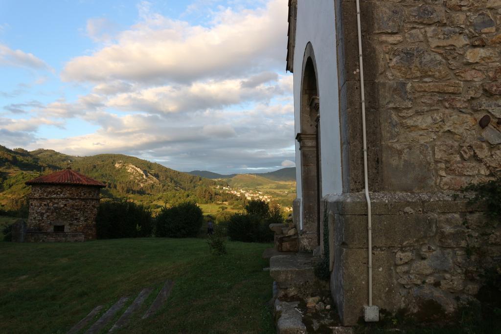 Hotel Casona Cuervo San Tirso de Candamo Zewnętrze zdjęcie